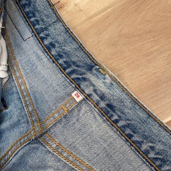 Levis high waist jeans, size w29 - Picture 5 of 8